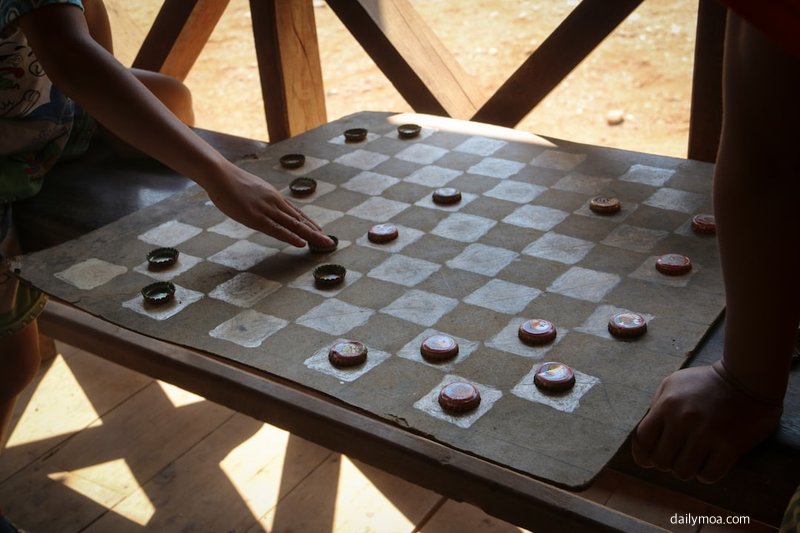 바둑 대국 장면 — 여류 프로 바둑 기사