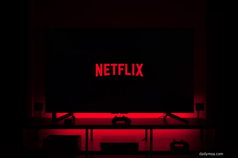 넷플릭스 스탠다드 플랜 화질과 동시 접속 기기 수 안내