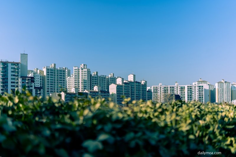 올림픽파크포레온 지하철 역 연결 상가 시설