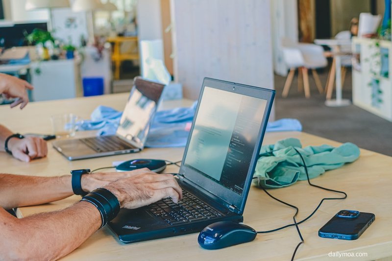 IT 업무 협업 미팅과 프로젝트 진행