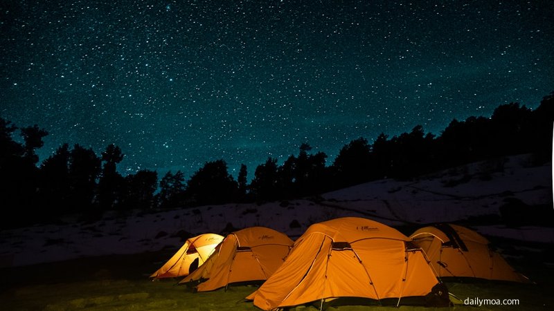야외 오토캠핑 텐트 별빛 야경 캠핑장