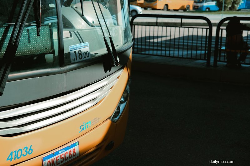 서울 시내버스 운행 장면