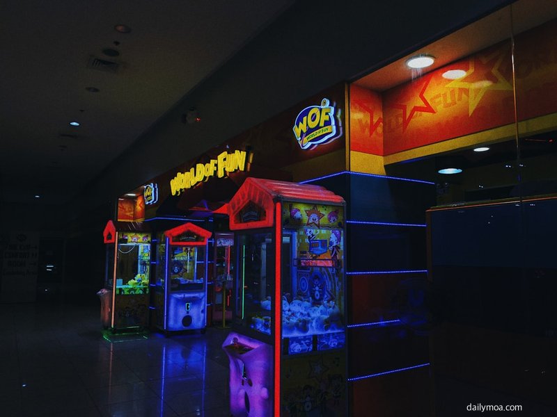 아케이드 게임센터 오락실 내부 전경