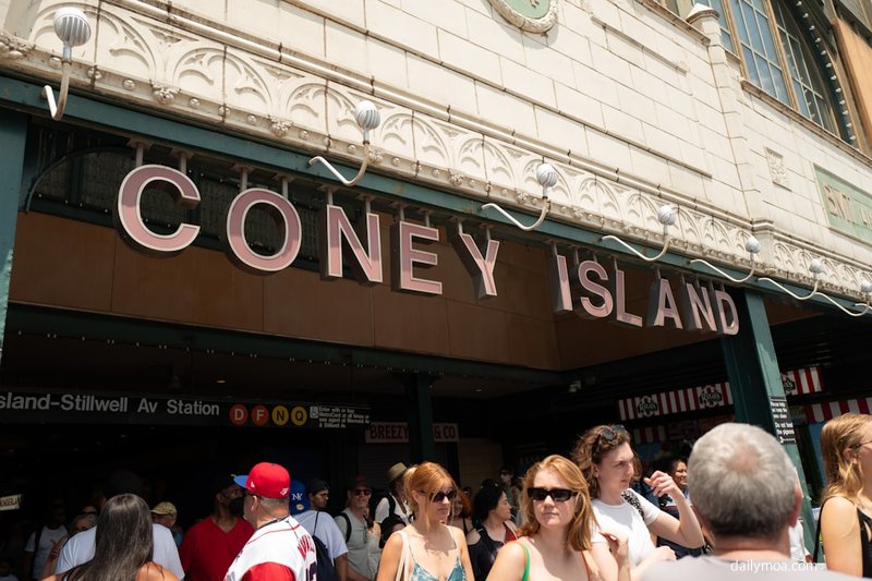 서울 지하철역 주변 금연 구역과 흡연 부스 안내
