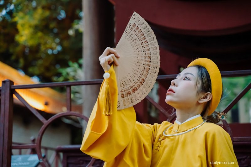 중국 시대극 역사 드라마 배우 의상 이미지