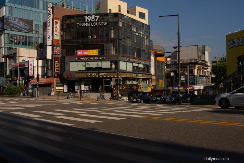 짜잔씨 유튜버 브이로그 스타일