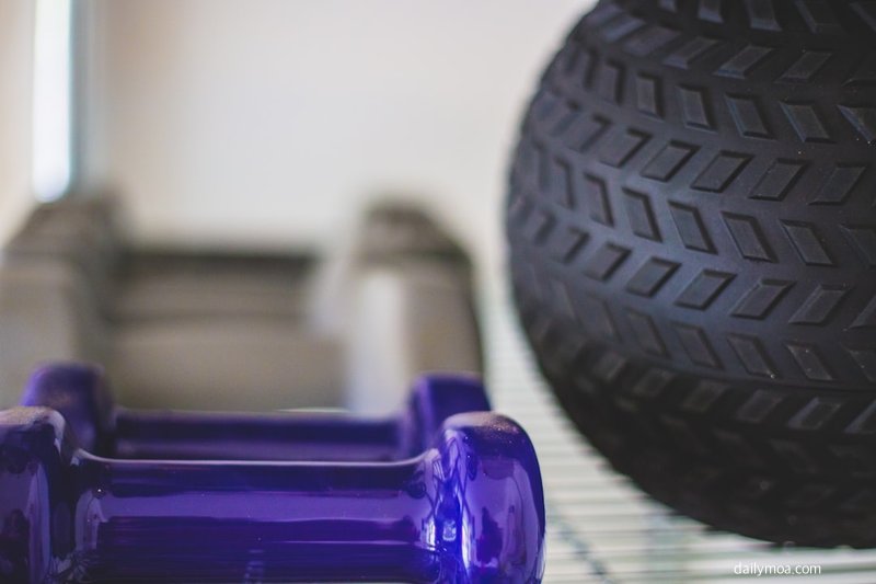 헬스장 이용을 위한 운동 준비물 예시